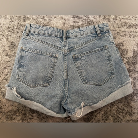 Zara Pants - Zara High Rise Denim Cutoff Shorts Light Wash Size: 4